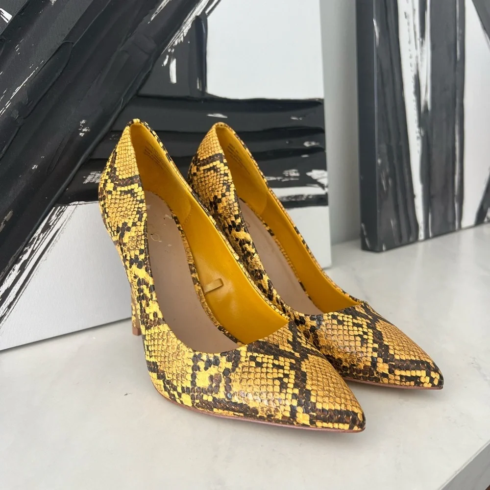 ALDO Yellow Snake Print Pumps - Picture 3 of 9